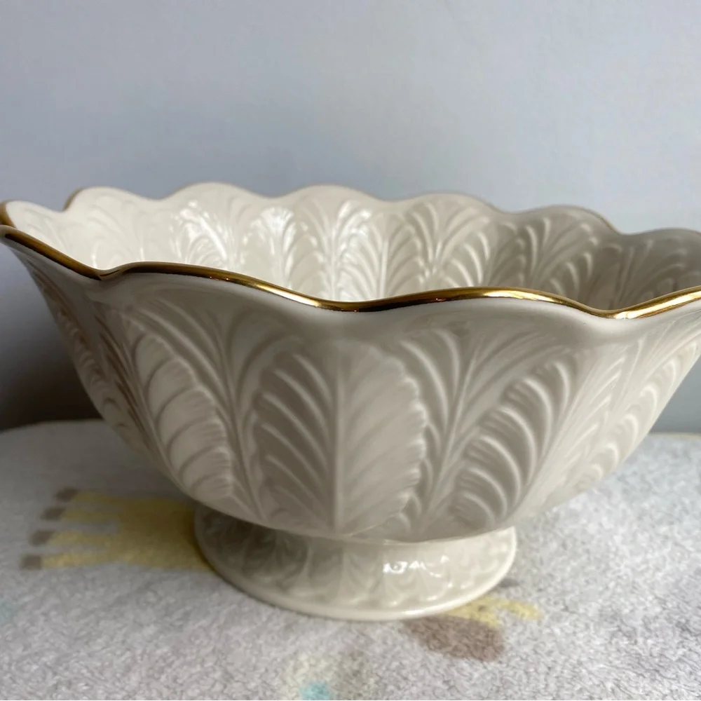 Lenox 9.5 inch bowl - Picture 2 of 6